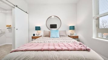 2 chambres, fer et planche à repasser, Wi-Fi, draps fournis