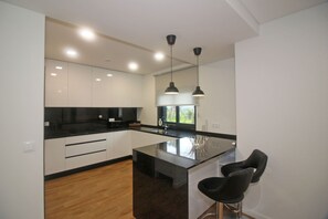 Fridge, microwave, oven, dishwasher