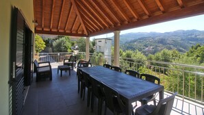 Unclassified image, 4 of 40, button - Modern house with pool in Gerês (Gerês)