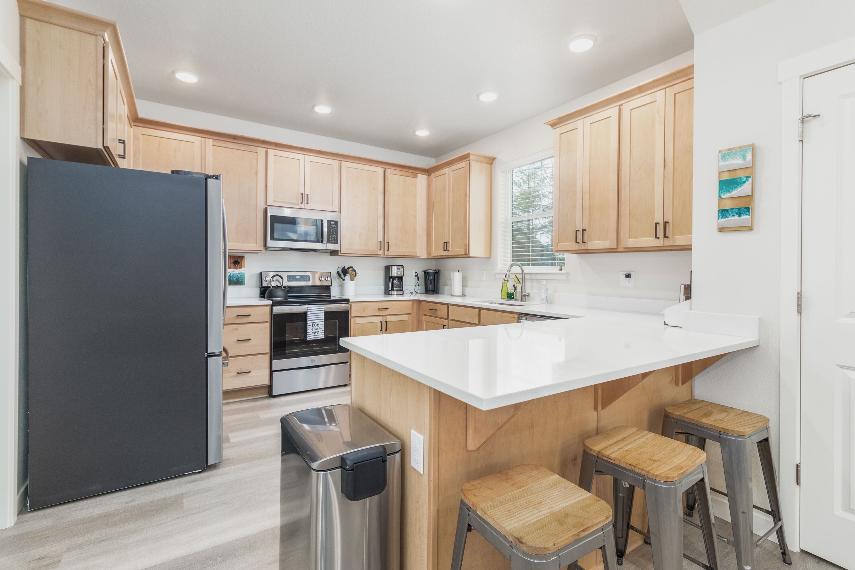 The Blue Door #113 - Gorgeous, peaceful brand new 2022! Near beach in Pacific City