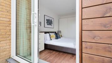 2 soverom, strykejern/-brett, wi-fi og sengetøy