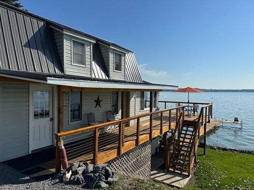 Finger Lakes Spectacular Cayuga Water Front Private & Super Clean! Best Location