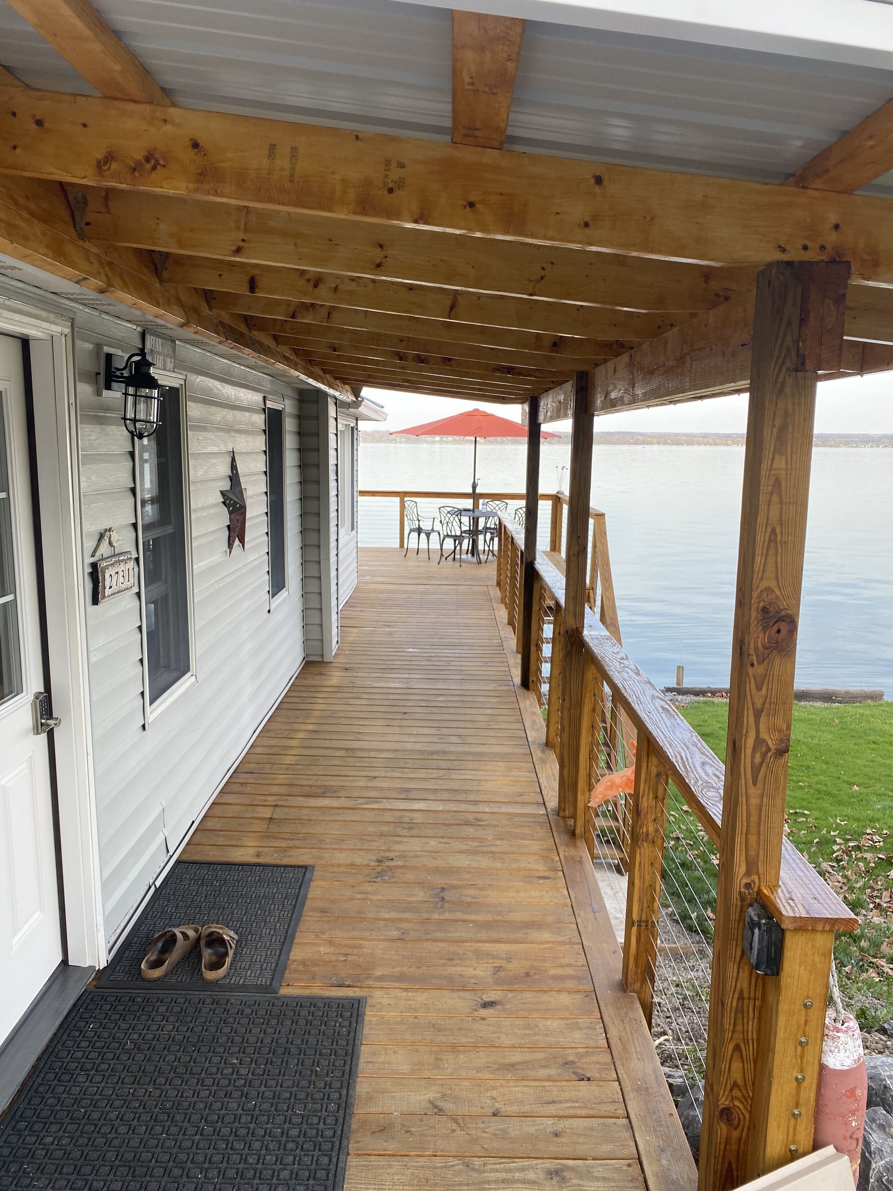 Finger Lakes Spectacular Cayuga Water Front Private & Super Clean! Best Location