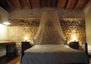 Doppia Tradizionale | Con stile personalizzato, con arredamento individuale, Wi-Fi gratuito