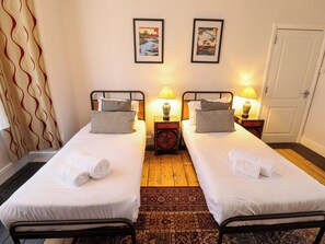 6 chambres, décor unique, ameublement unique, accès au Wi-Fi (inclus)