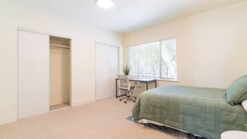 1 bedroom, desk, free WiFi