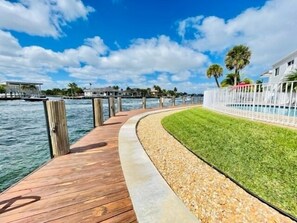Piscina all'aperto, una piscina riscaldata