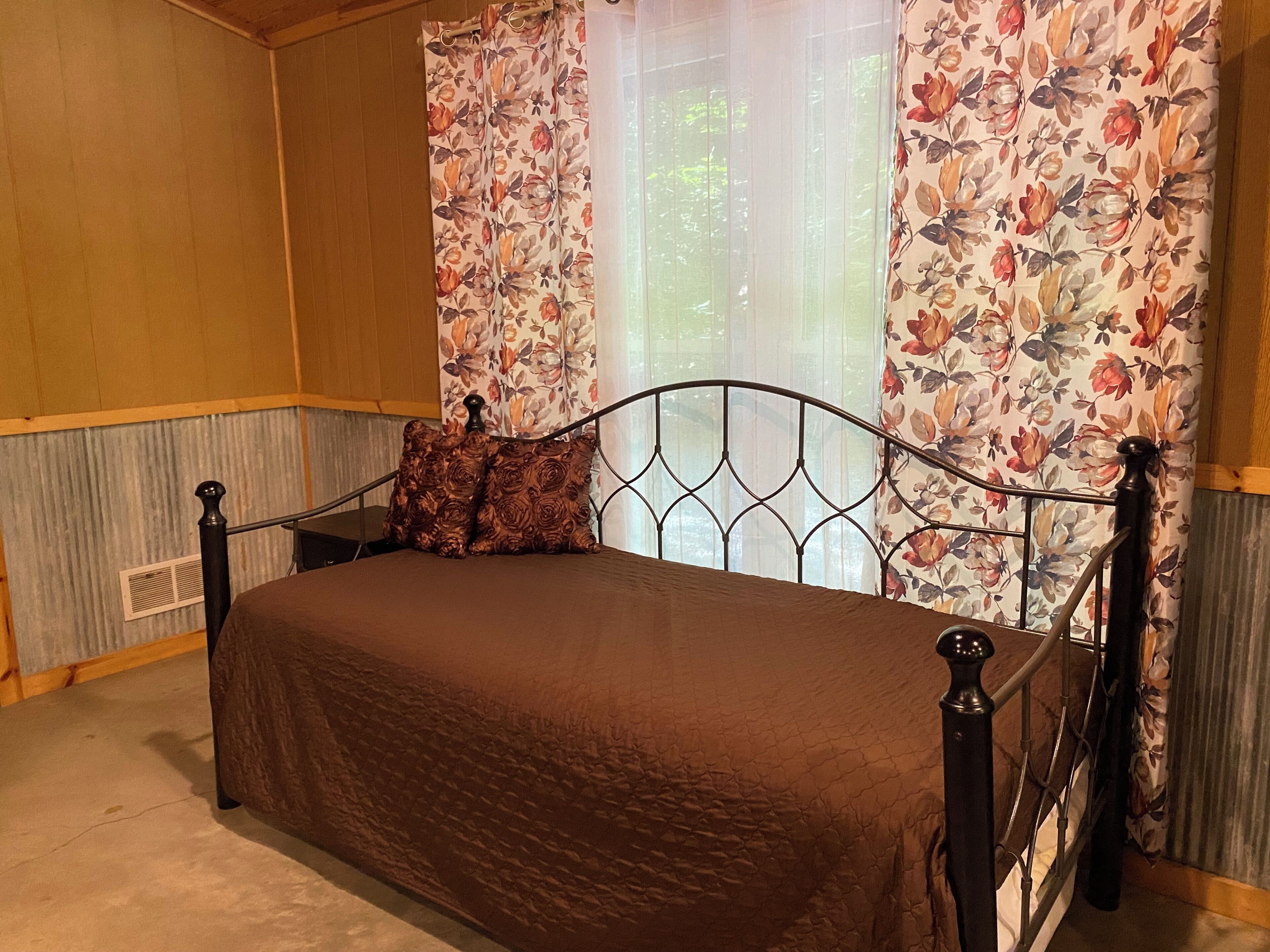 1 habitación, escritorio, wifi gratis y ropa de cama 