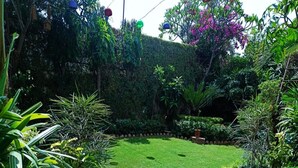 Pemandangan taman
