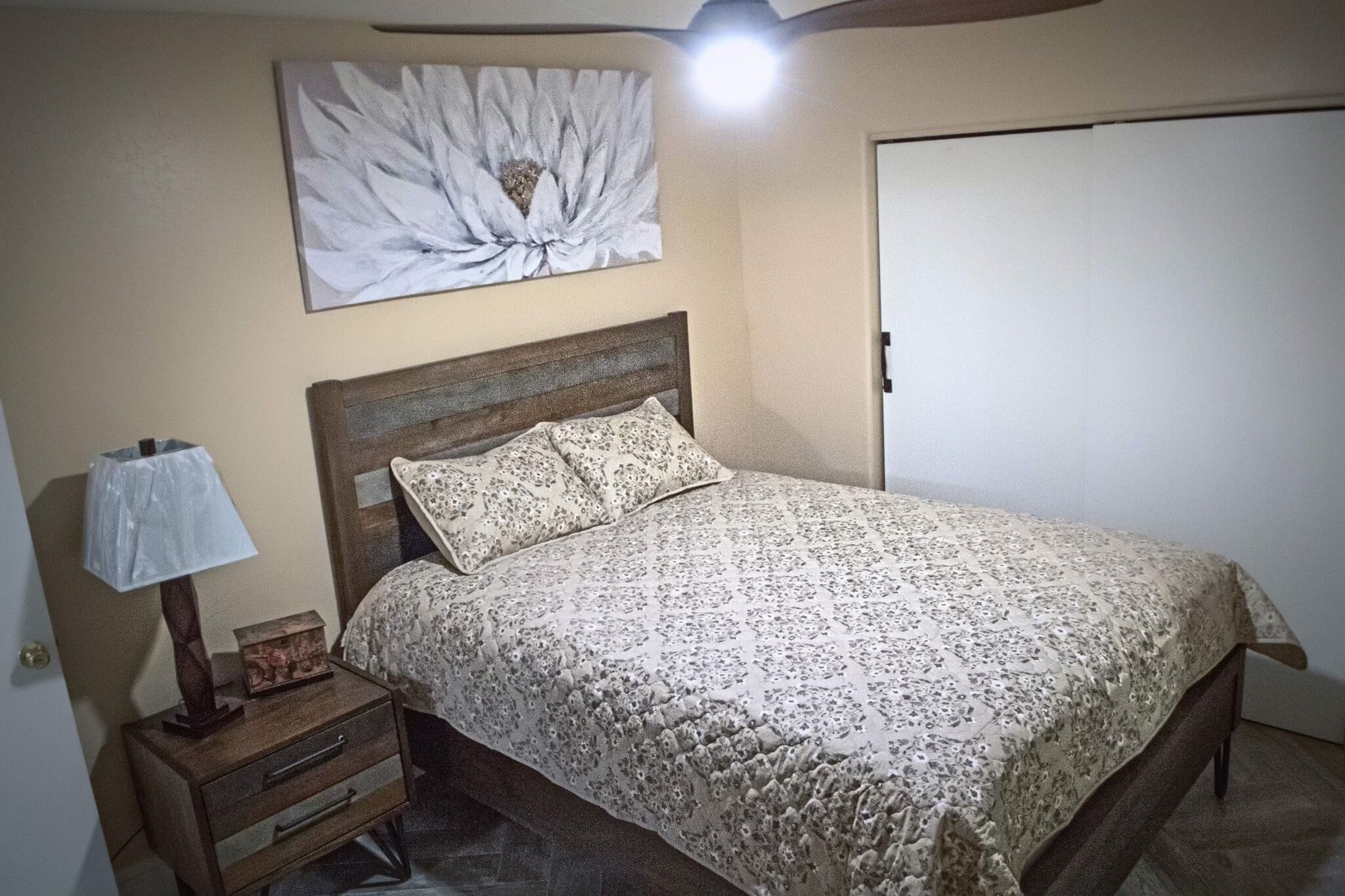 *NEW|FULLY REMODELED|SUNNY HOUSE| 3 BEDROOMS | 2 BATHROOMS