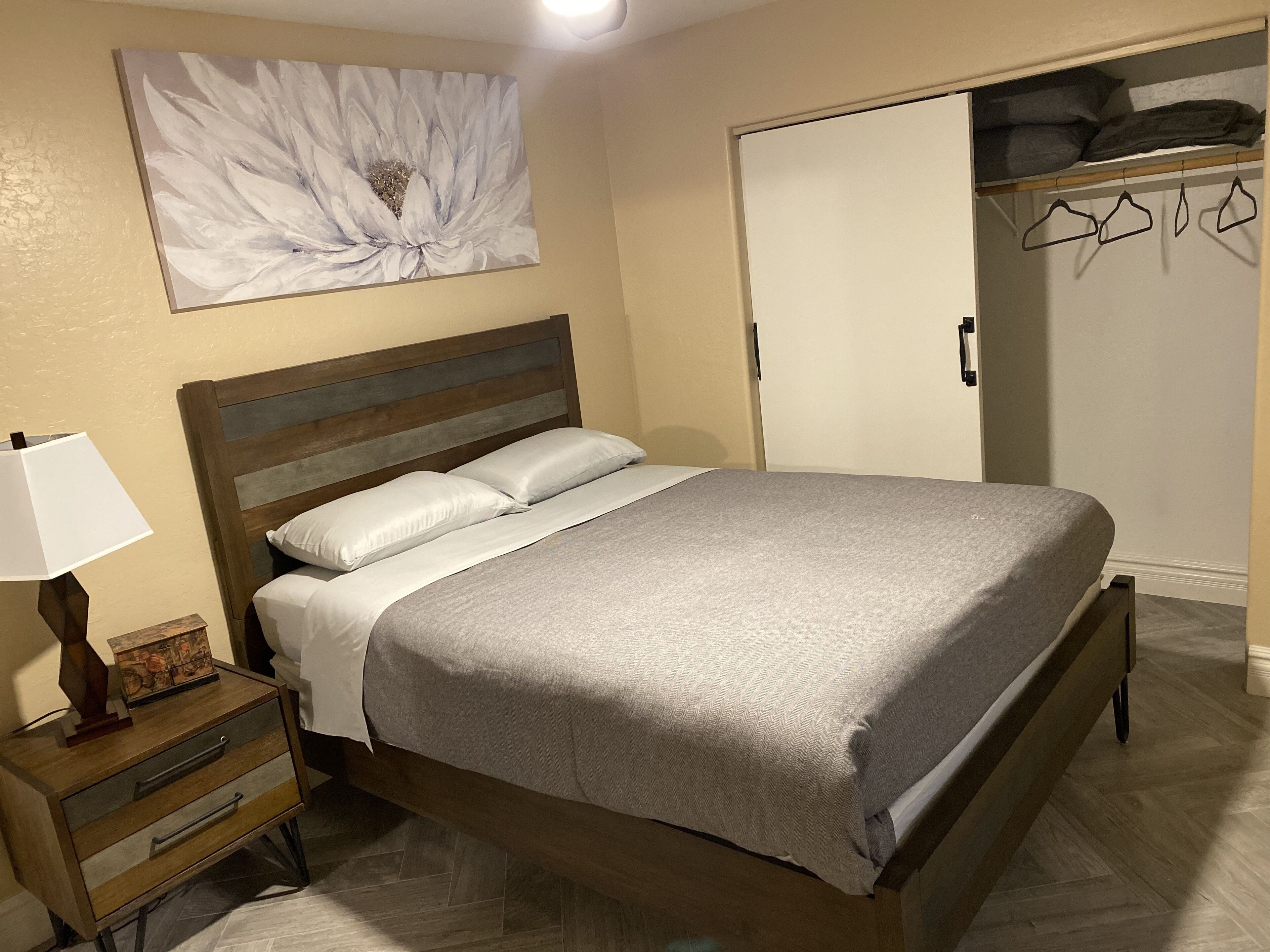 *NEW|FULLY REMODELED|SUNNY HOUSE| 3 BEDROOMS | 2 BATHROOMS