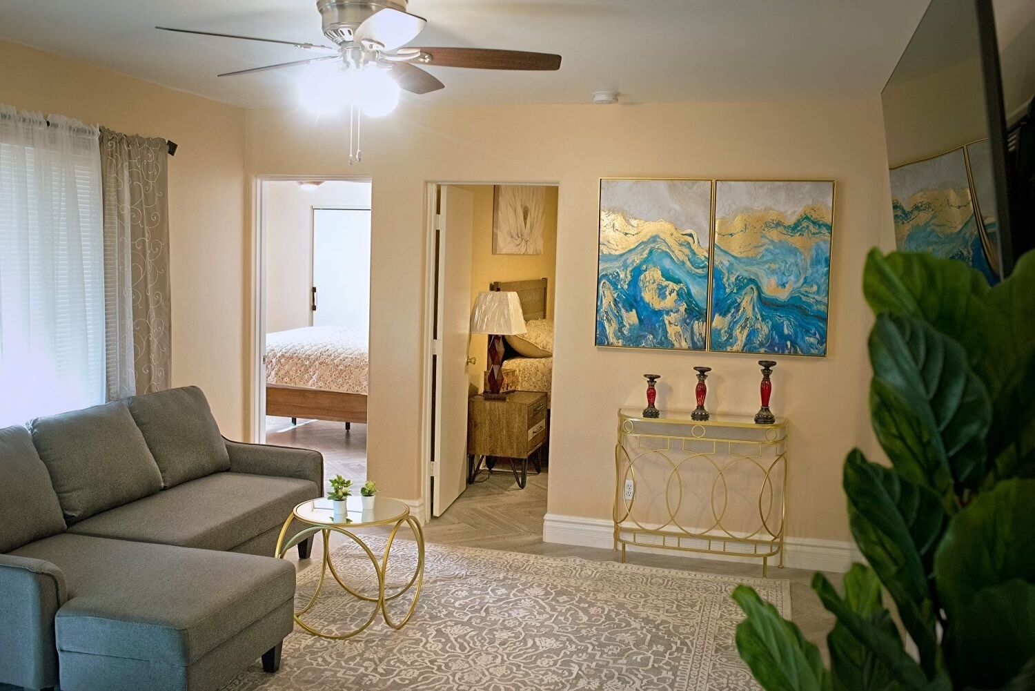 *NEW|FULLY REMODELED|SUNNY HOUSE| 3 BEDROOMS | 2 BATHROOMS