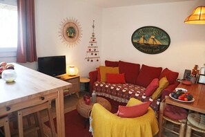 TV - 50m from resort center, 3rd floor, balcony, tv, 40m², Les Orres (Les Orres)