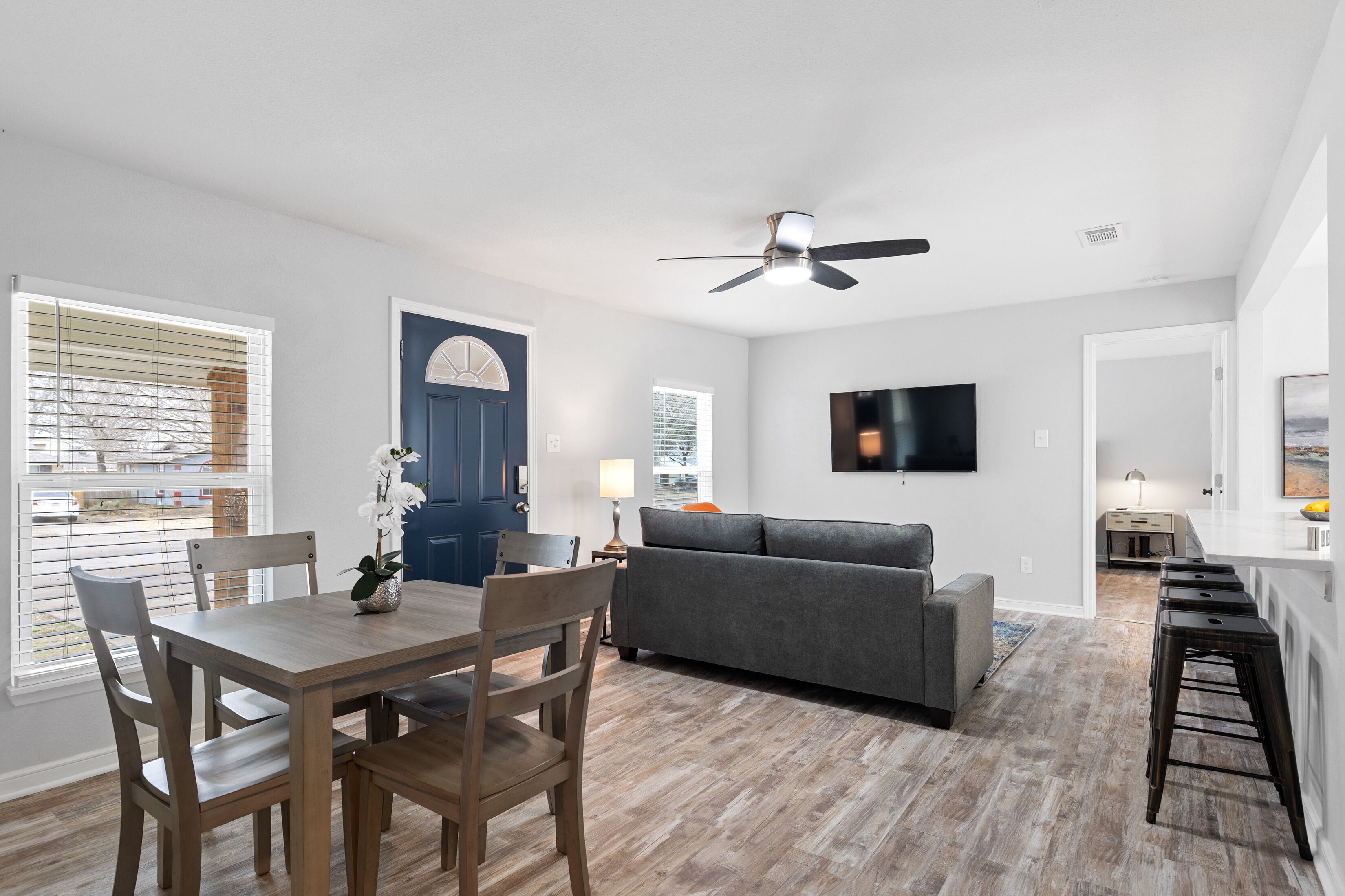 Spacious Home - Arlington Entertainment District!