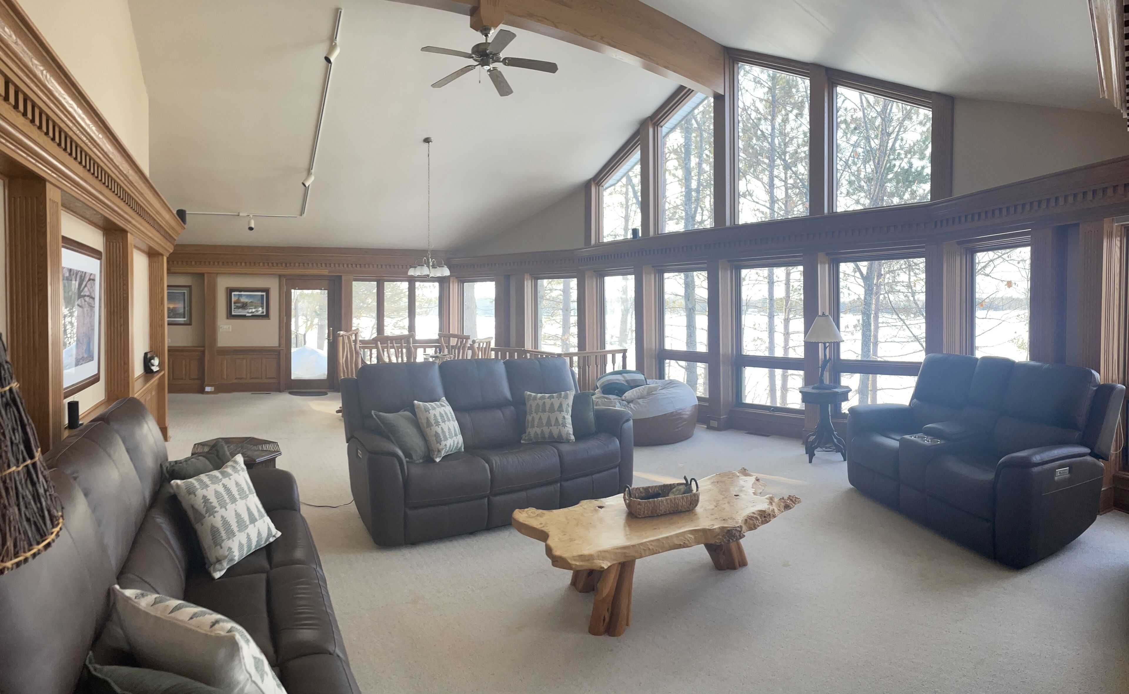 Lake House | Eagle River | Boat Rental | Private Piers | Snowmobile Trails |