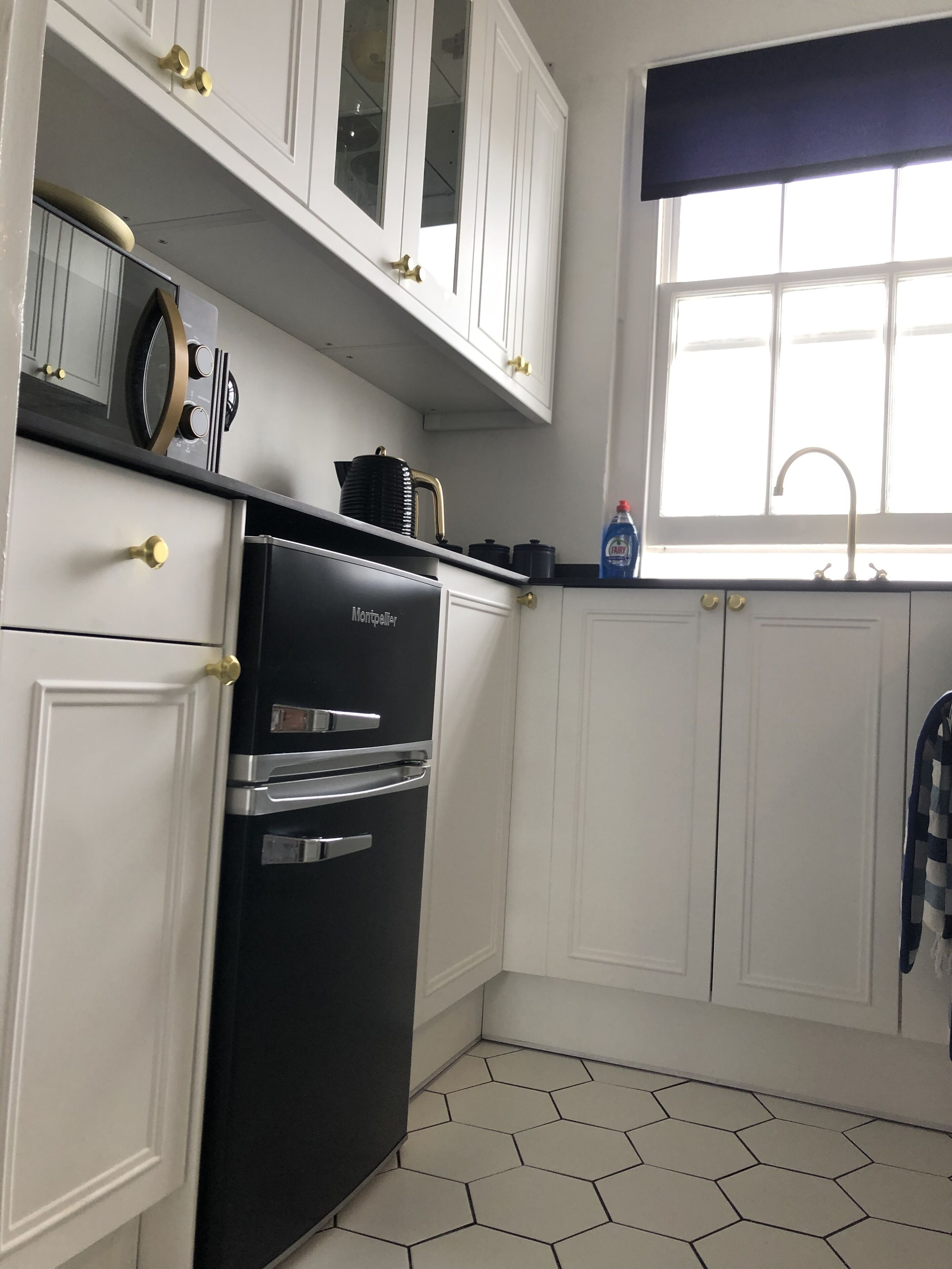 ⭐️ ⭐️NEW ⭐️⭐️Seafront Sanctuary - studio apartment with stunning city & sea view