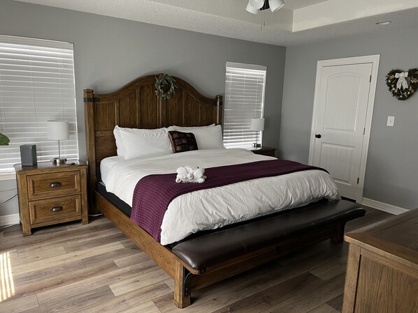 3 bedrooms, iron/ironing board, free WiFi, bed sheets