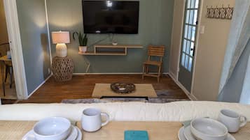 1 chambre, bureau, Wi-Fi gratuit, draps fournis