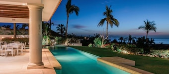 Stunning Villa in Palmilla w/ Chef, Butler, Chauffeur and Yacht included!