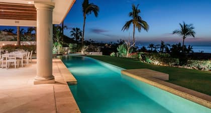 Stunning Villa in Palmilla w/ Chef, Butler, Chauffeur and Yacht included!