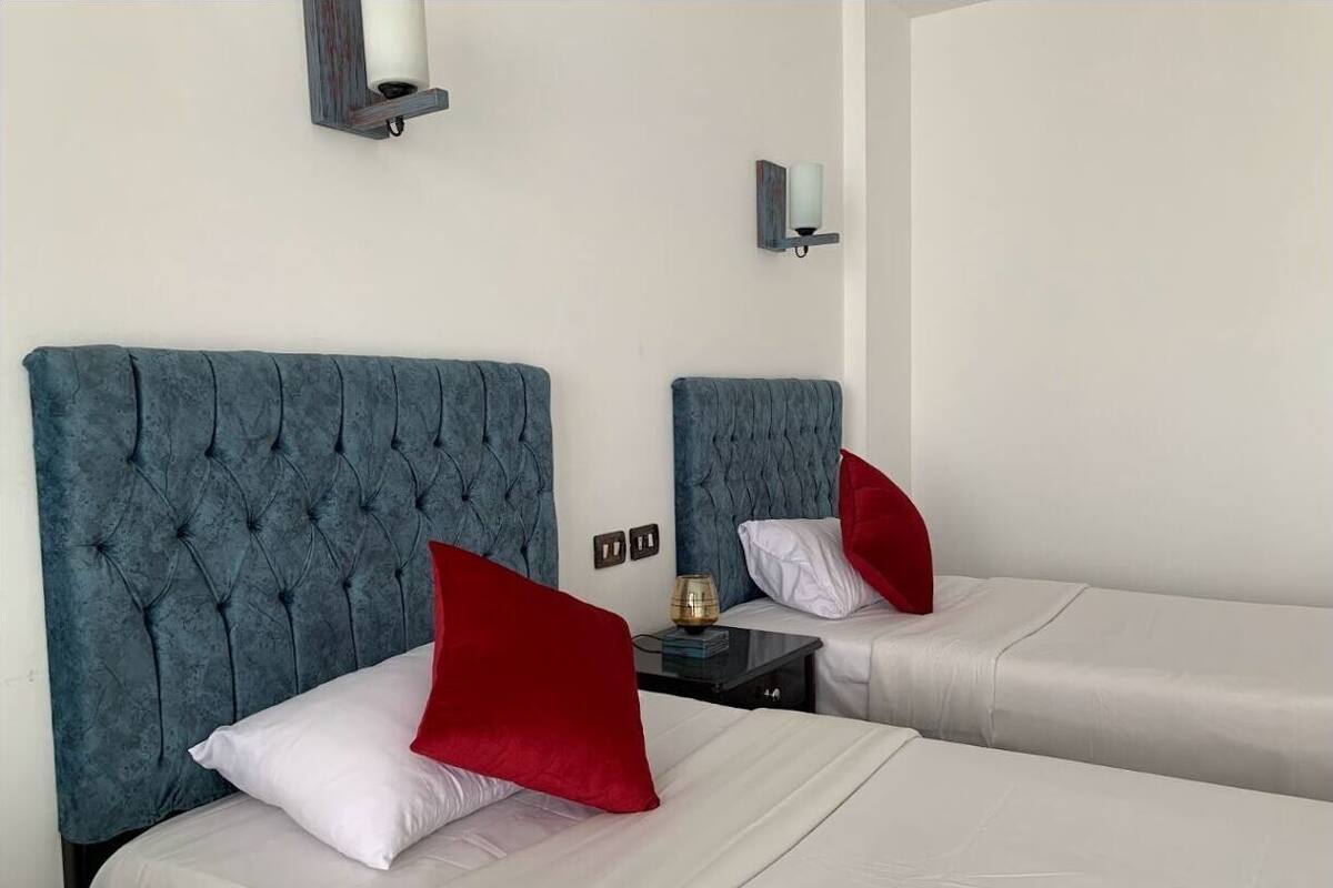 Minibar, bed sheets