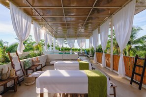 Hotstone-massages, diepe bindweefselmassages, Zweedse massages