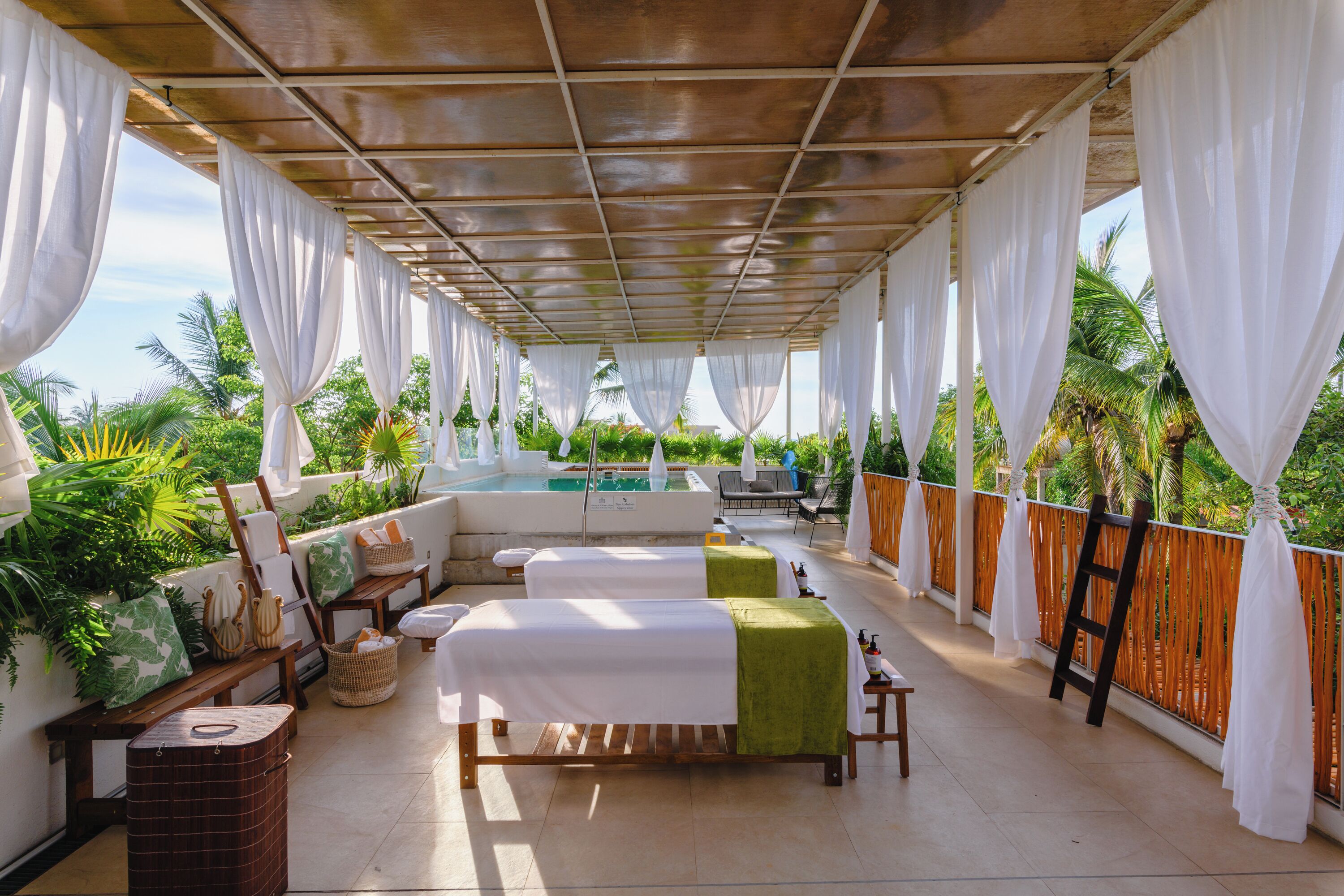 Massage đá nóng, massage mô sâu, massage Thụy Điển, chăm sóc da mặt 