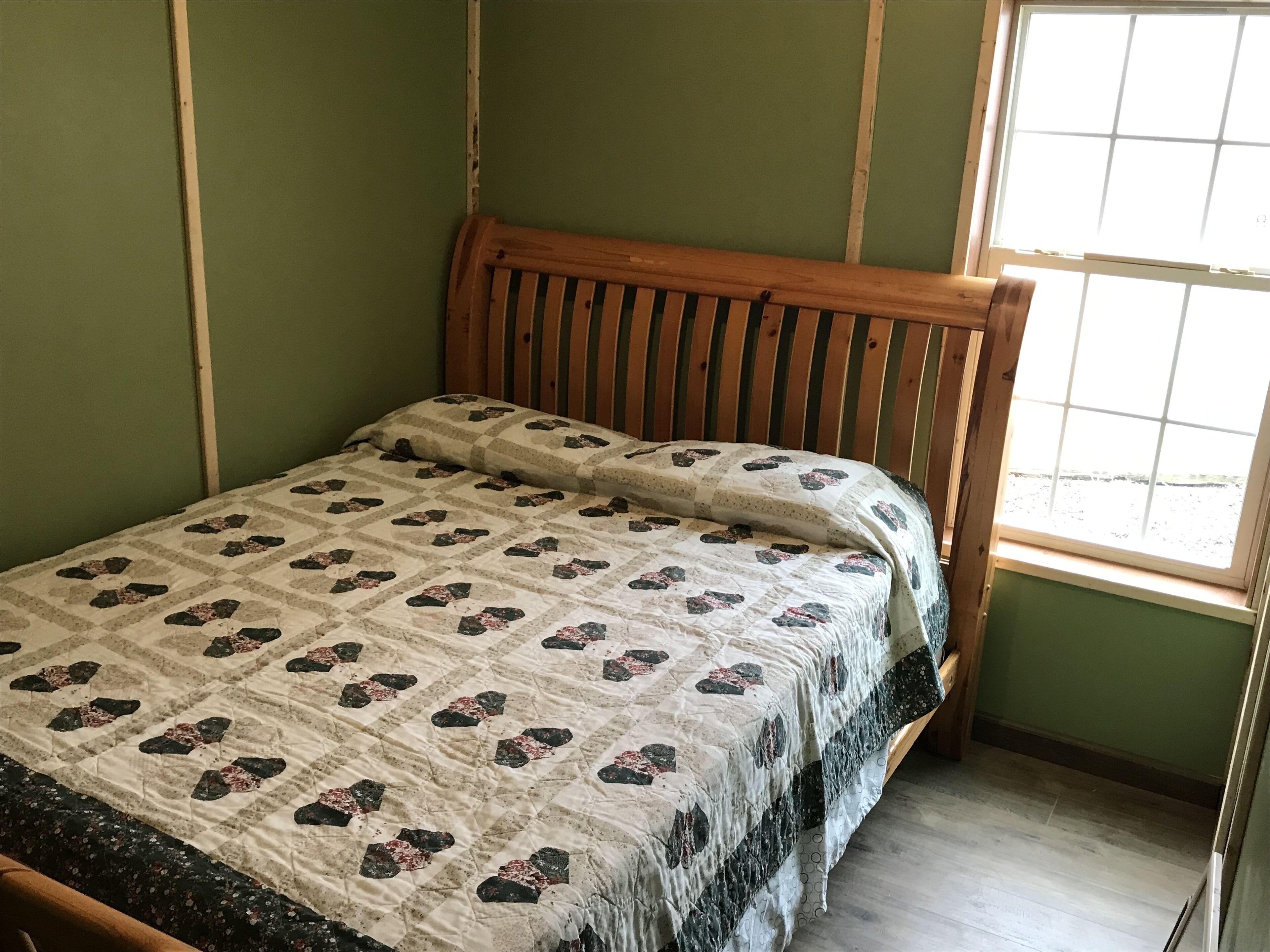 Cozy country experience<br>Located in Marion, Ind <br>7630 E 100 S<br>Marion, Indiana 