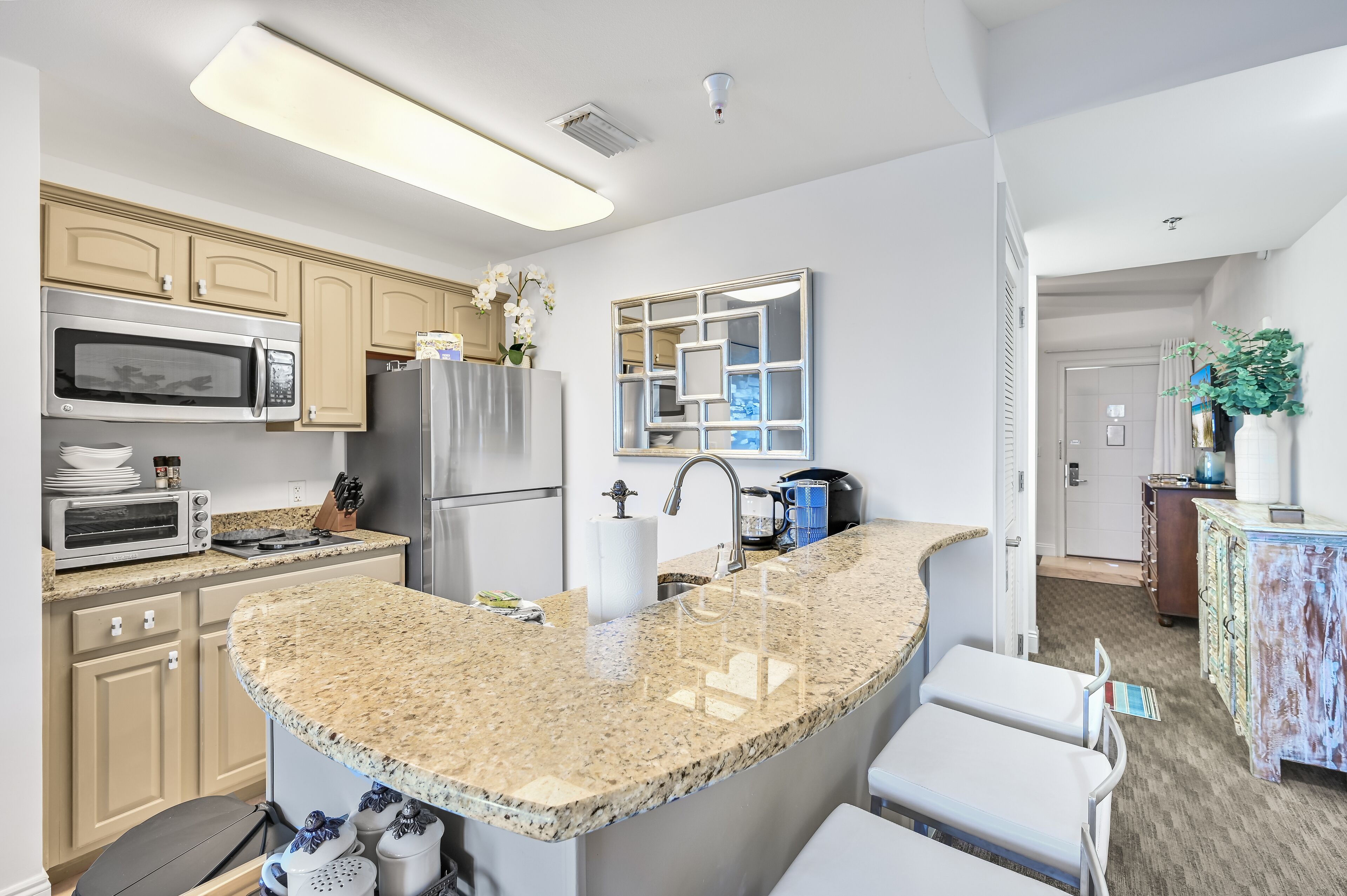 Gorgeous Condo with Gulf View • Perfect for Vacation or Remote Work