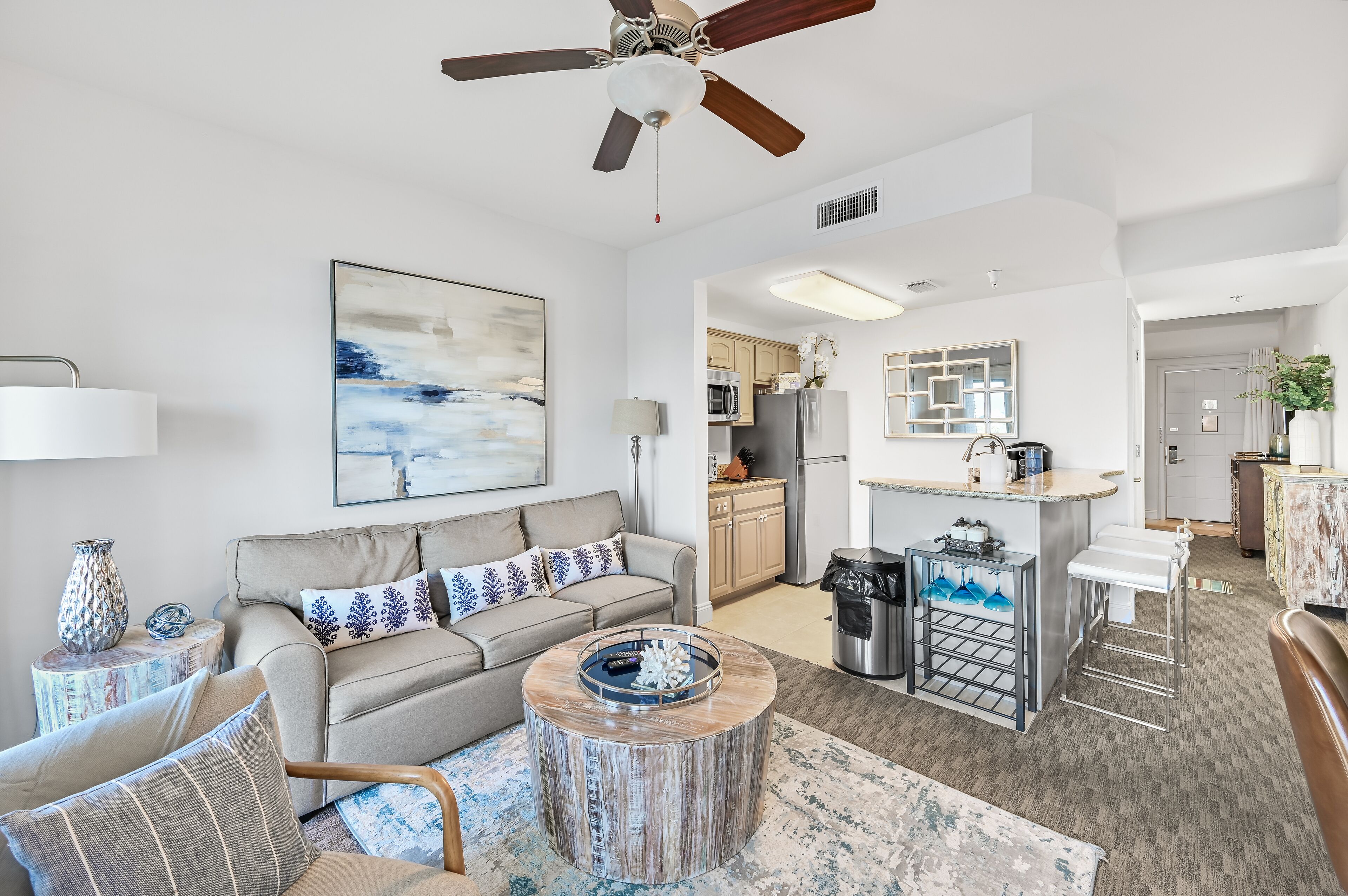 Gorgeous Condo with Gulf View • Perfect for Vacation or Remote Work