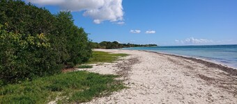 Bas de villa 80 m2 Ă 500 mĂštres de la mer