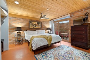 4 makuuhuonetta, silitysrauta/-lauta, vauvan matkasänky, ilmainen Wi-Fi