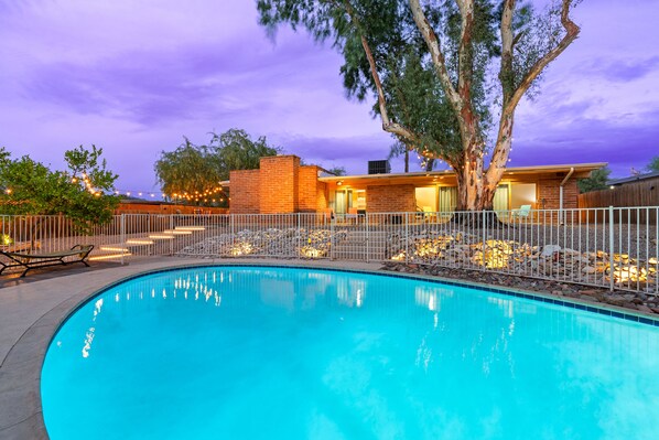 Outdoor pool, a heated pool