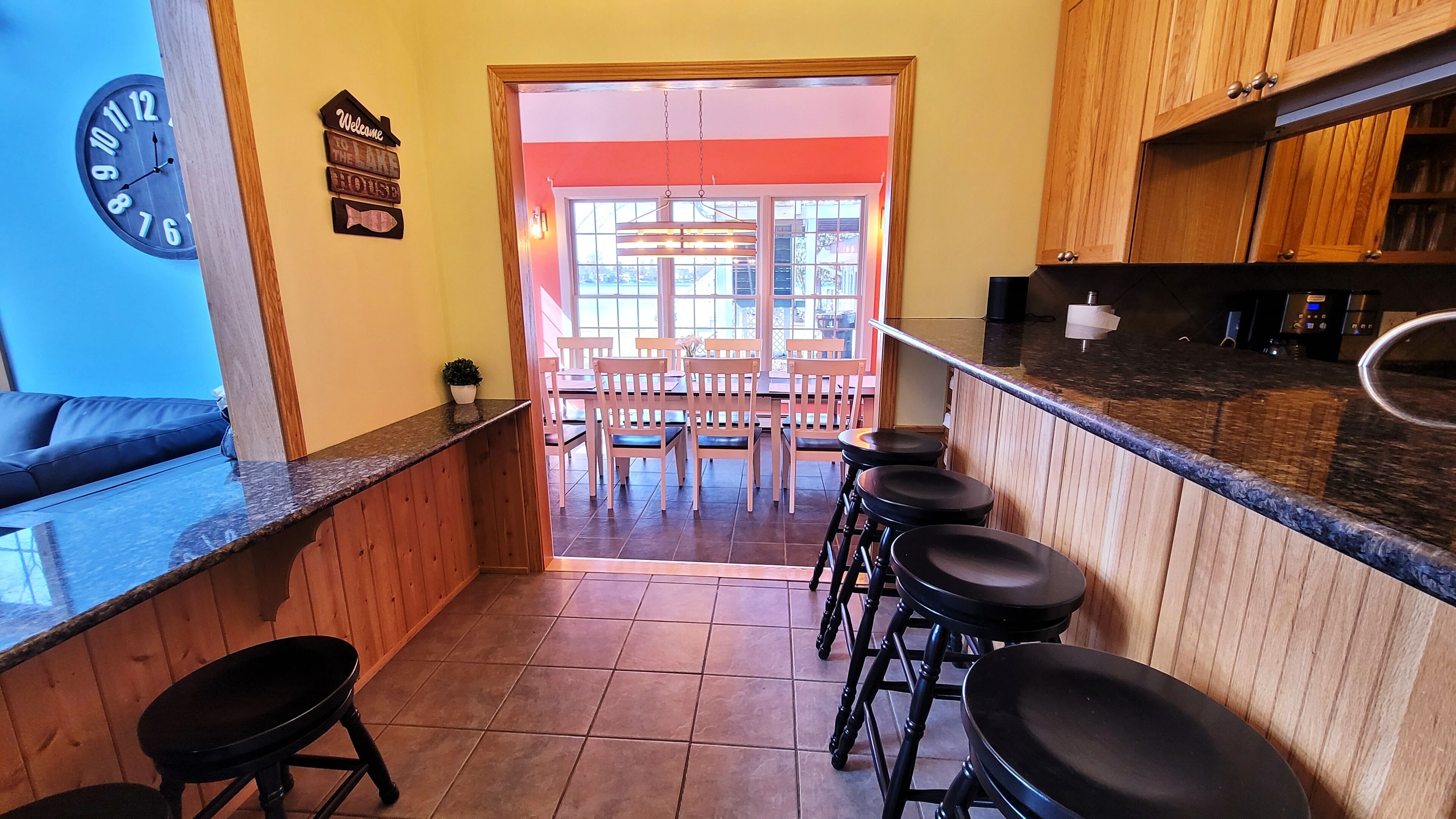 The Derby Lodge - Lake living at its finest!!