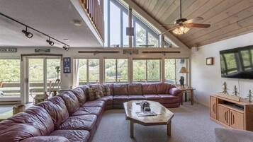 Smart TV, fireplace, table football