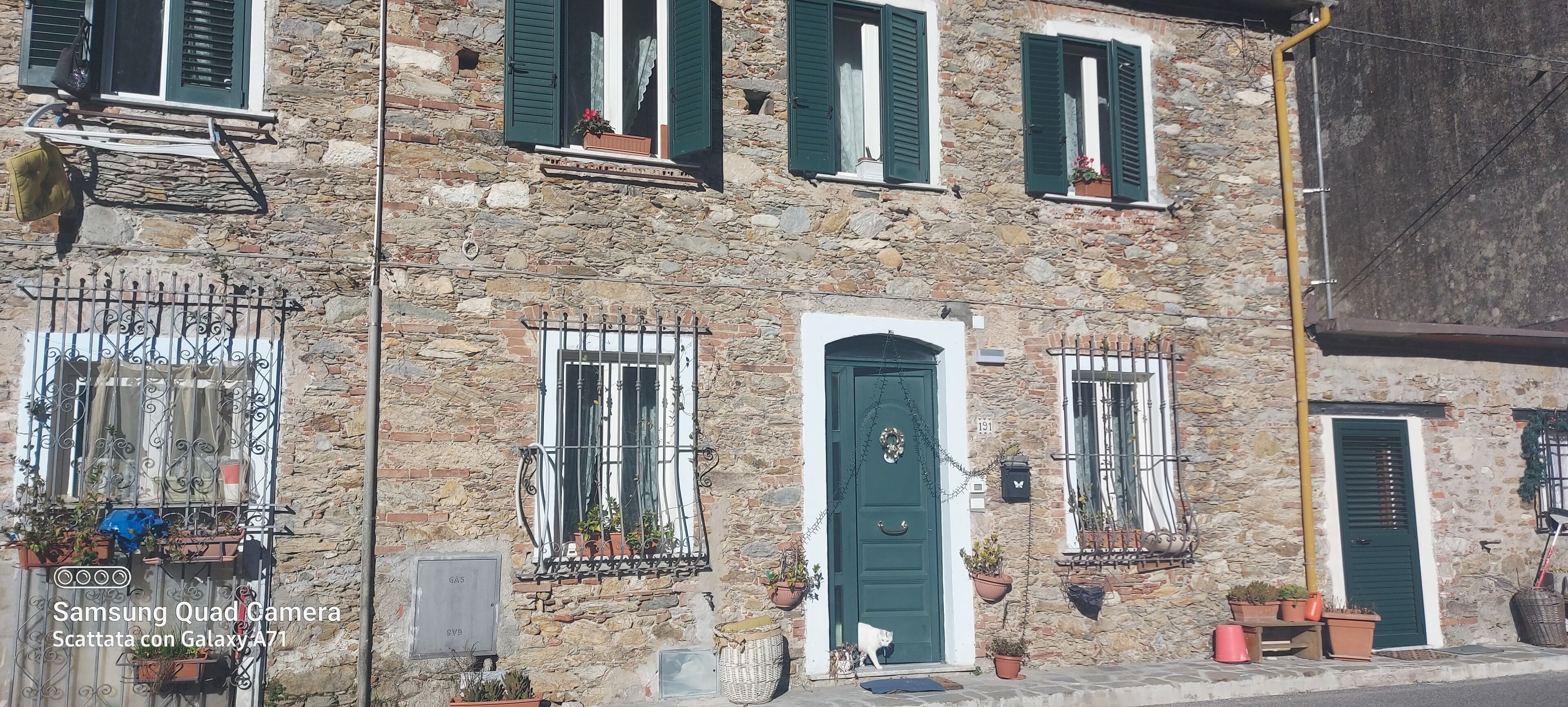 Mountain house 10 minutes from the sea, a few meters from the river, trekking lovers