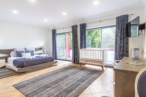 2 chambres, fer et planche Ă repasser, accĂšs Internet, draps fournis