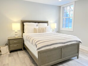 1 slaapkamer, een strijkplank/strijkijzer, gratis wifi, beddengoed