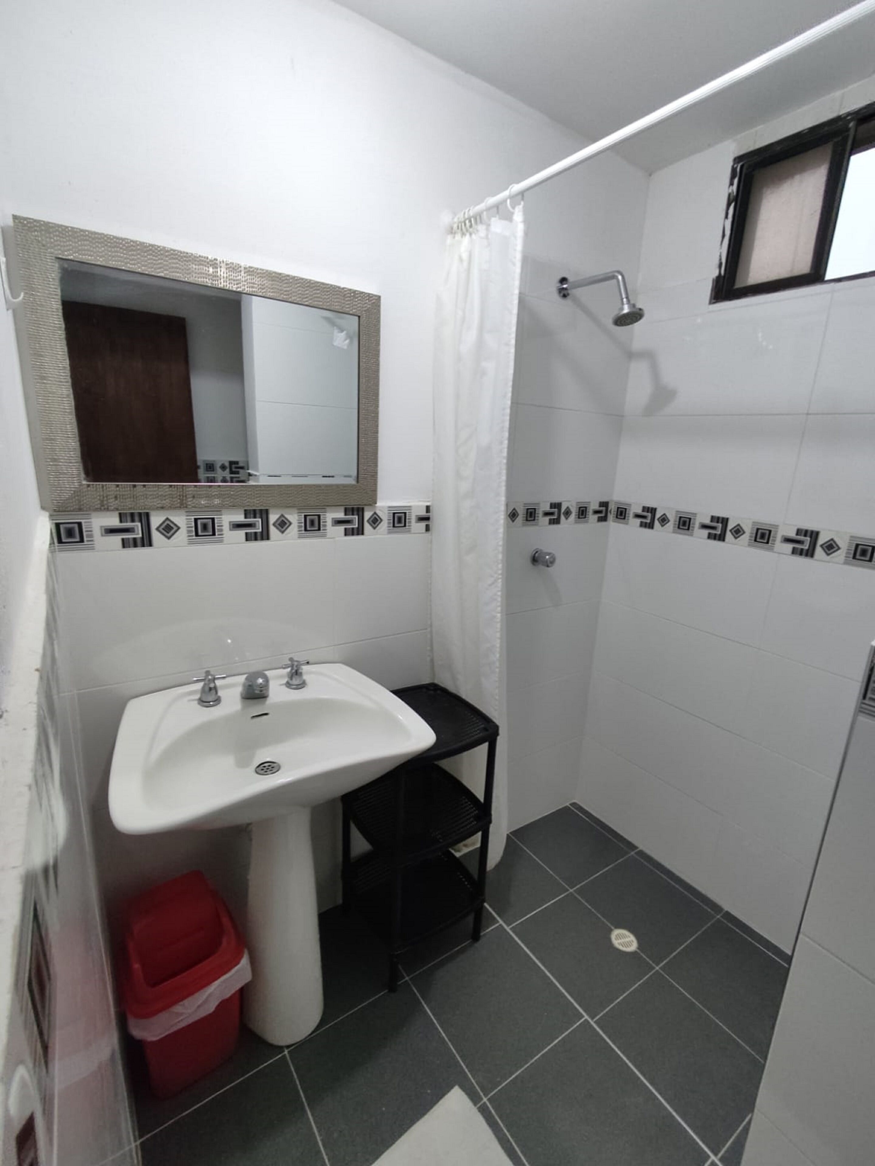 ESTUDIO EN CARTAGENA CERCA AL MAR 201