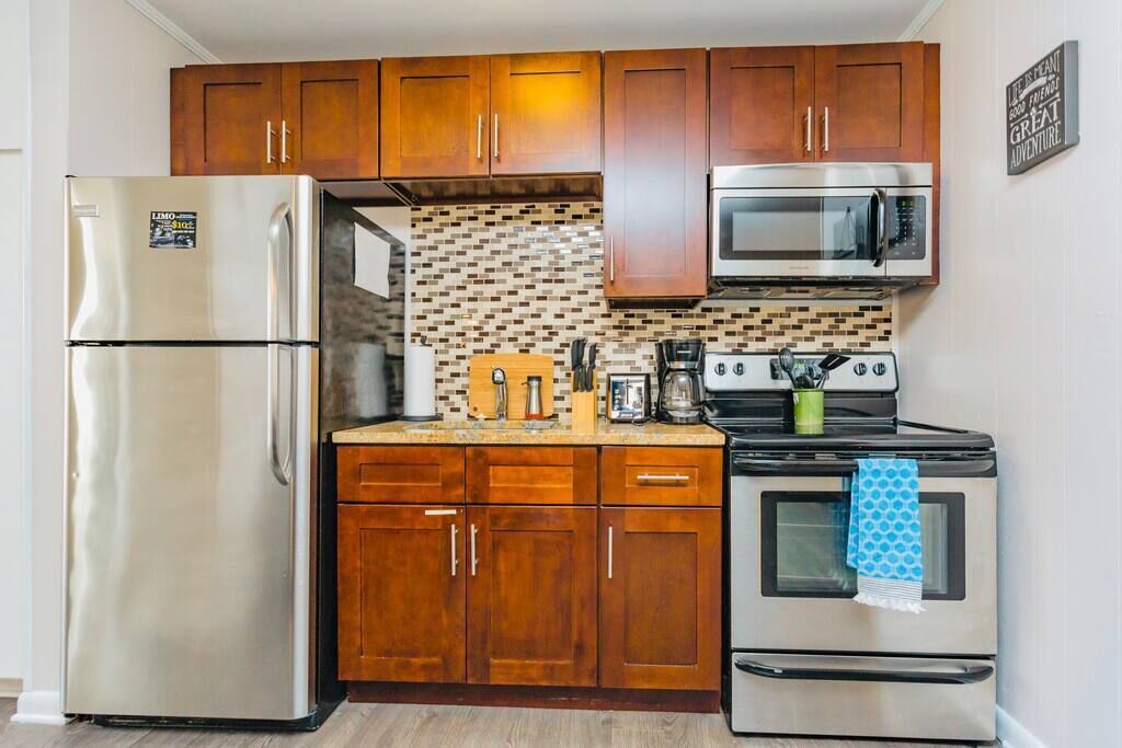 Nash Haven - Summer Pool - 1bd 1 ba