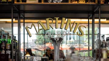 Se sirven cenas y cocina italiana