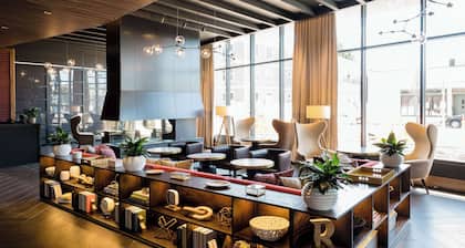 Cambria Hotel Boston Somerville