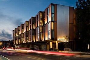Exterior - Cambria Hotel Boston Somerville (Somerville)