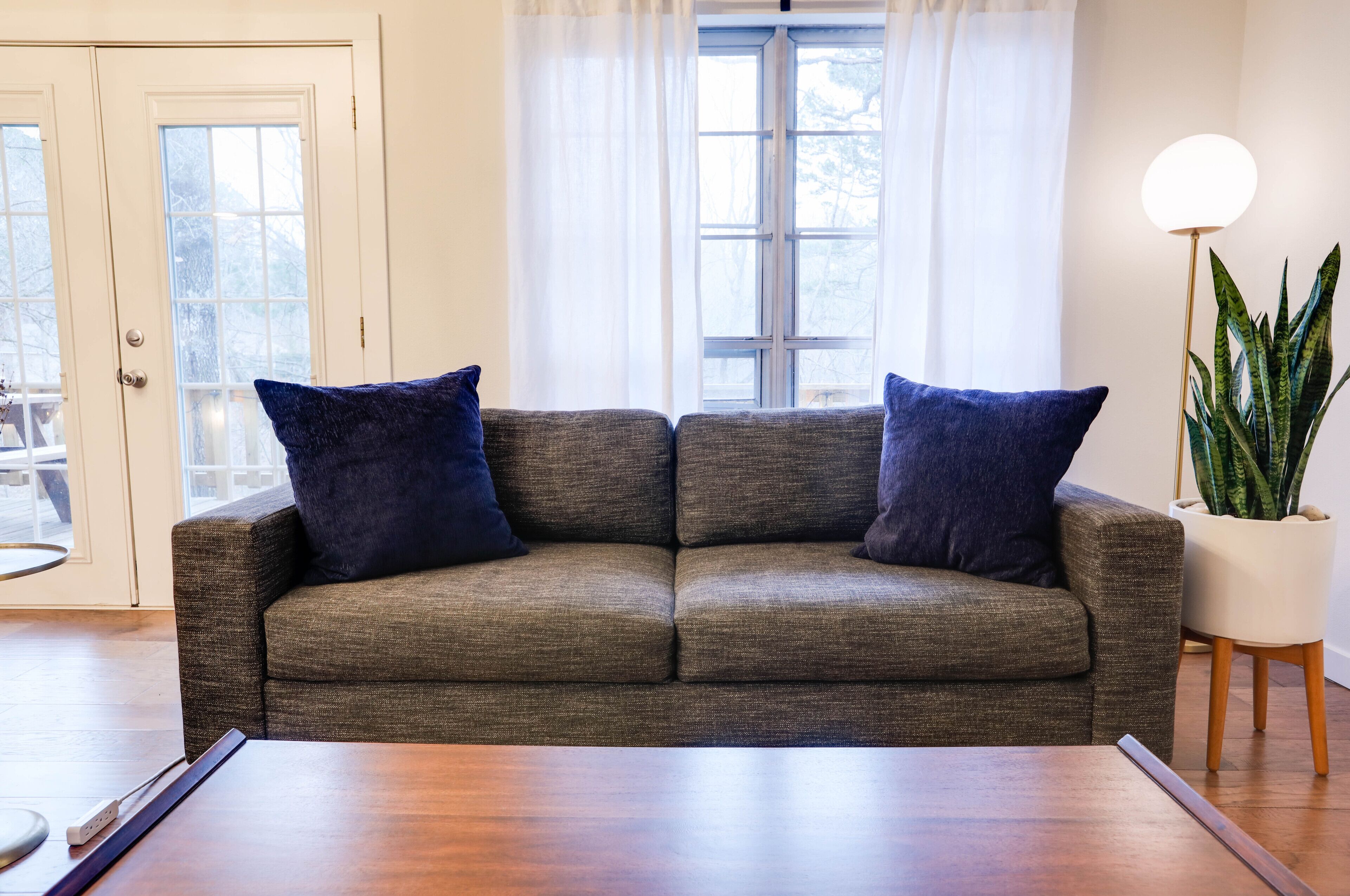 ★ Cozy Trailside Home 3 Bed & 2 Bath ★