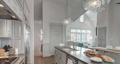 Luxe Beach Home@Cinnamon Shore Across from Resort-Style Pool+More Amenities