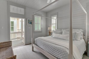 4 habitaciones, tabla de planchar con plancha, internet y ropa de cama