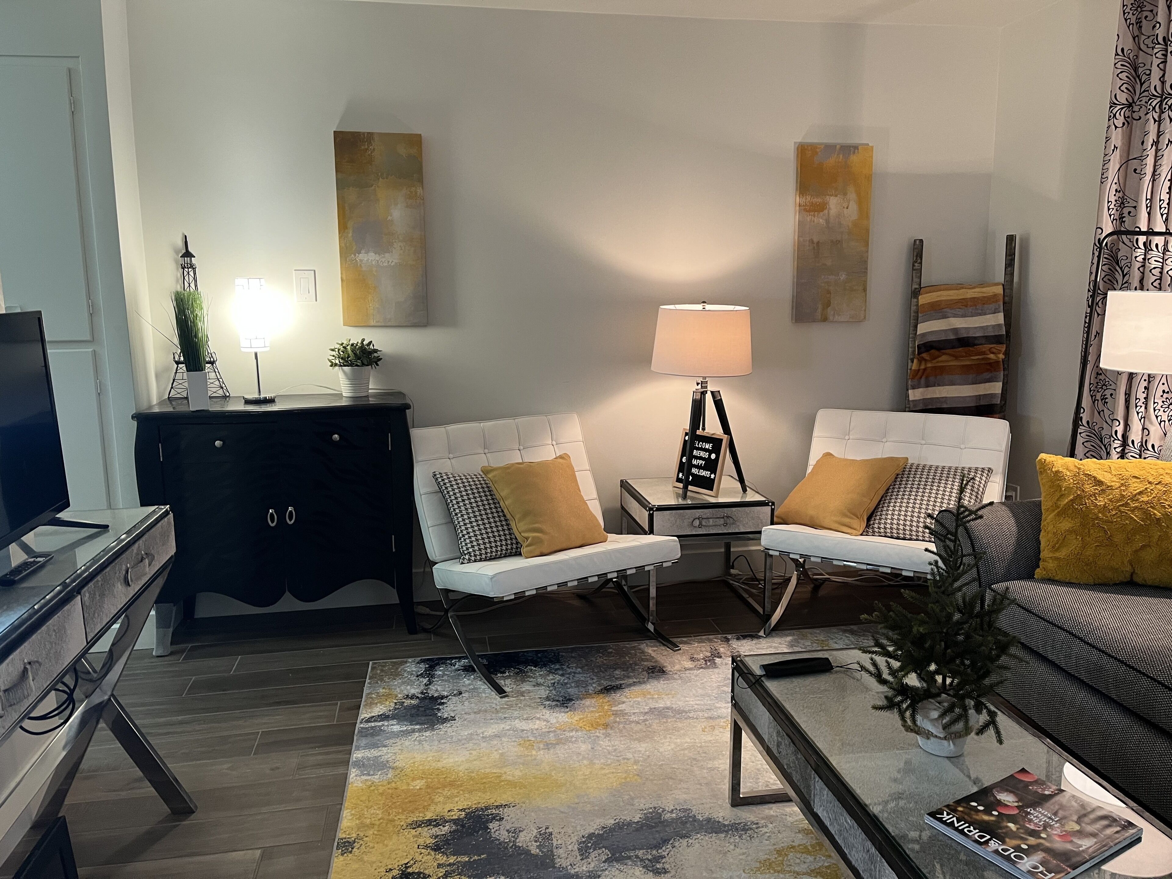 One Bedroom Suite ~ Wortley Village - London Ontario