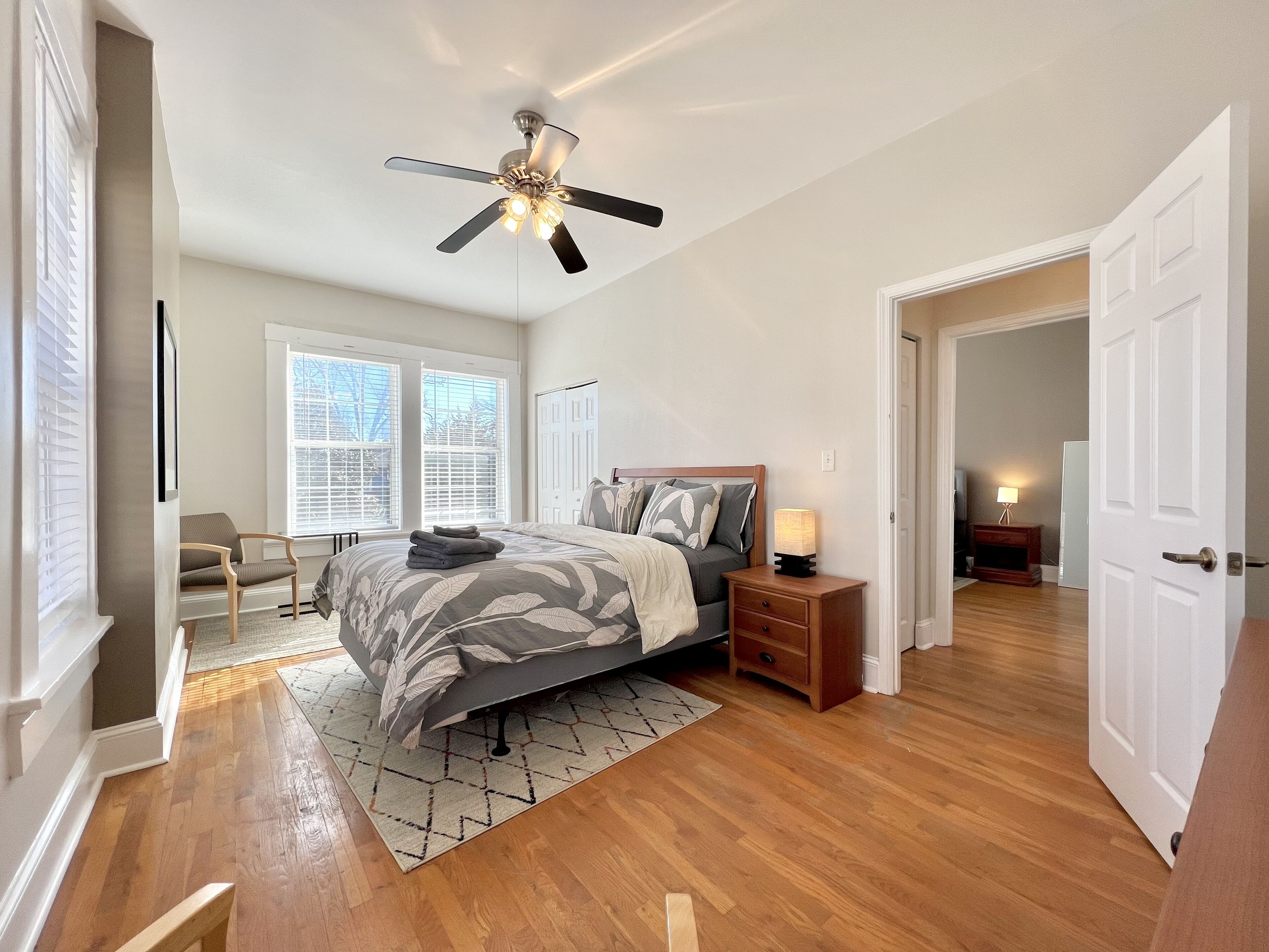 2 bedrooms, iron/ironing board, free WiFi, bed sheets