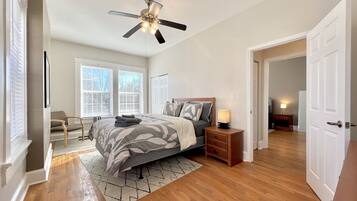 2 bedrooms, iron/ironing board, free WiFi, bed sheets