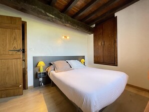 4 bedrooms
